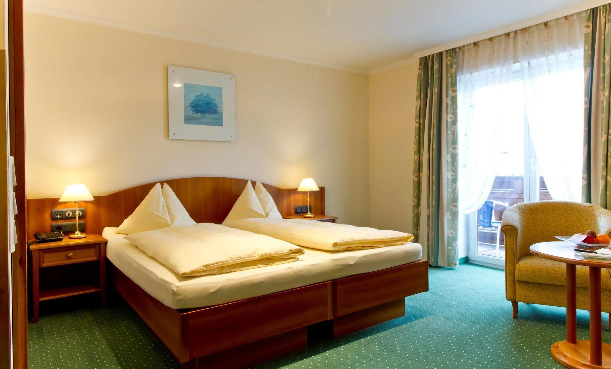 Hotel Weisser Hirsch Sankt Wolfgang im Salzkammergut Экстерьер фото